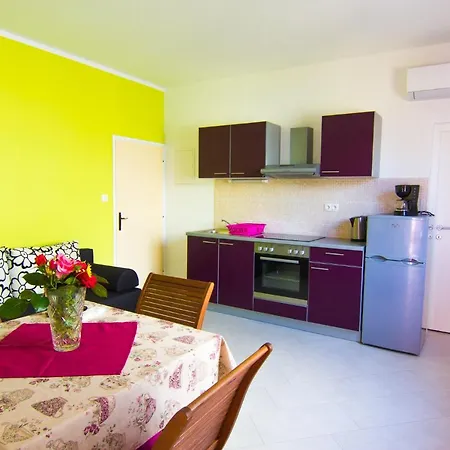 Apartman Kirby *